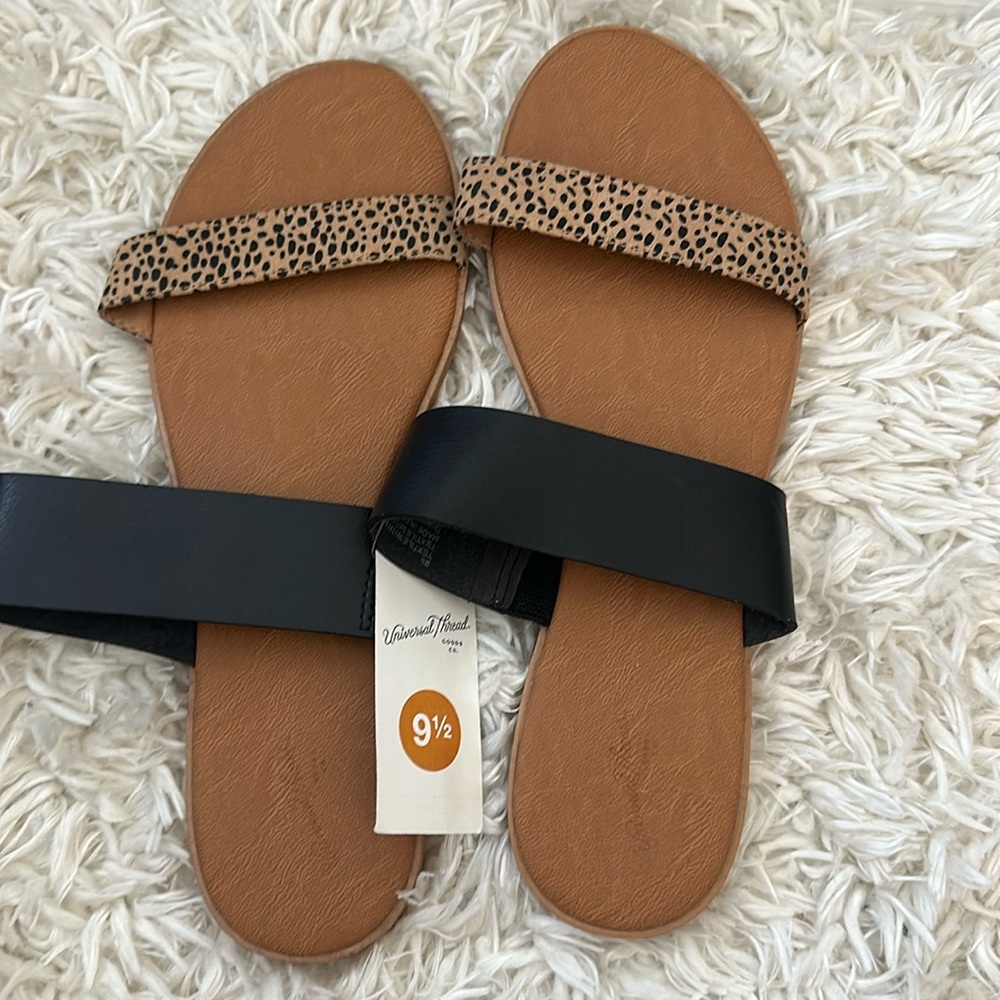 Brand new universal thread sandals